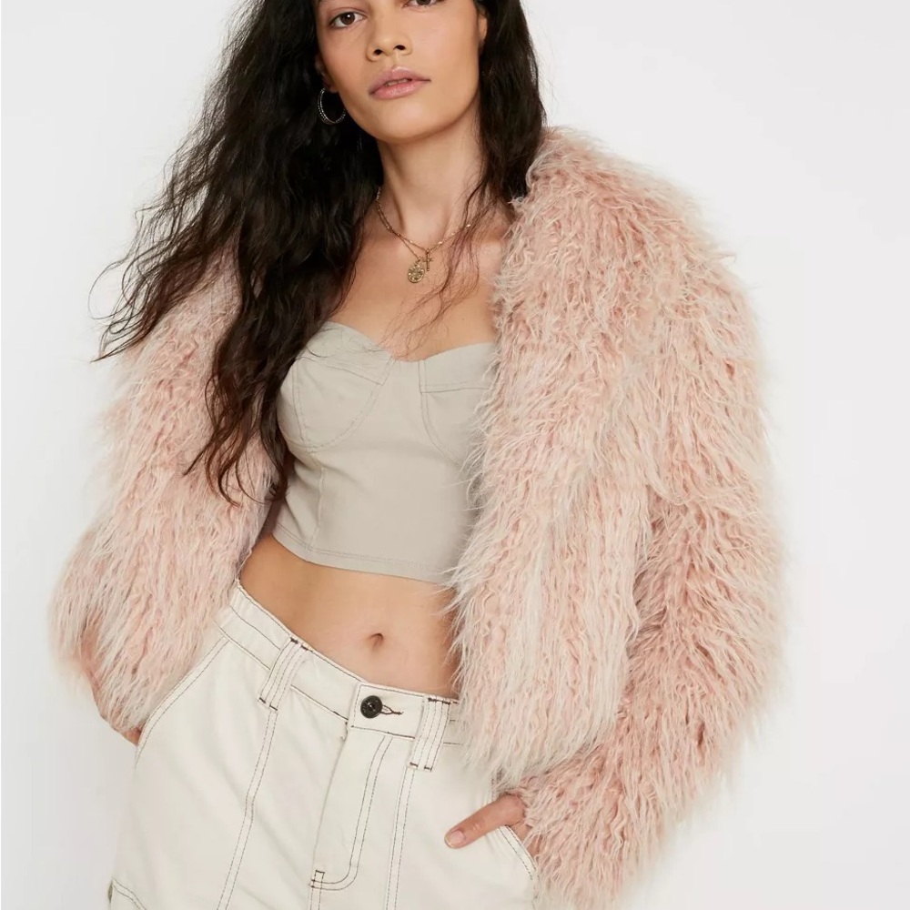 Women's Pink Fuzzy Faux Fur Jacket - New without tags